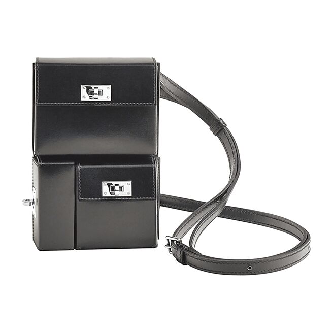 Kelly Multi Pocket To Go手拿包，售價34萬9000元。（Hermes提供）