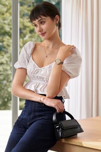 Garmin智能女表秀气小巧 功能更强大