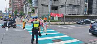 漫步基隆街头好安心