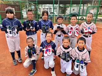偏鄉棒球強心針 台東長濱國小獲企業捐設備經費
