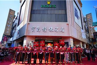 立足鹽埕區半世紀！ 寶島鐘錶高雄名店砸6千萬重新裝潢