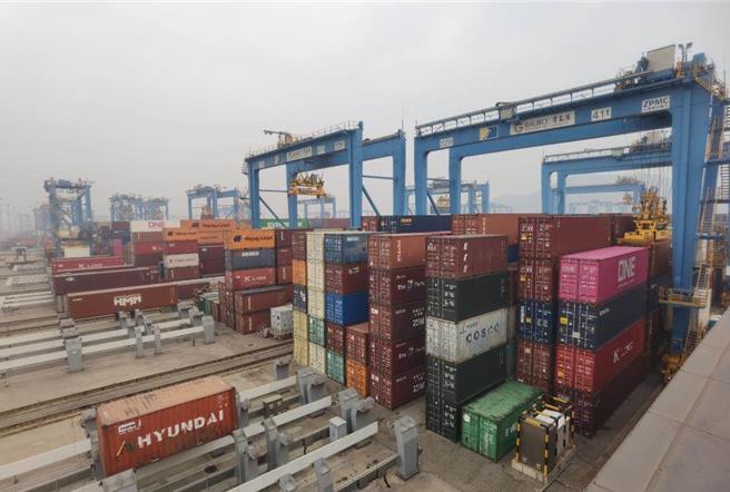 去年大陆货物贸易出口成长0.6％。（示意图／新华社）