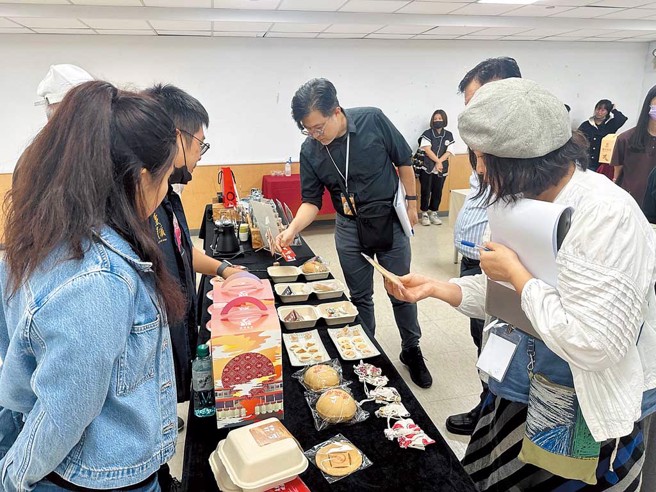 台南市政府为让2024台湾灯会更加精彩，推出灯会好礼徵选。（图／台南市政府经发局提供）

