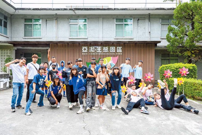 「亚泥生态园区」今年农历春节，除了除夕、初一休园，其他日子都照常开放，欢迎大小朋友踏入这片生态乐园，来一场寓教于乐的生态冒险之旅。（图／亚洲水泥提供）
