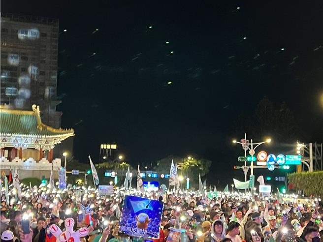 民眾党选前之夜造势。（蔡宗颖摄）