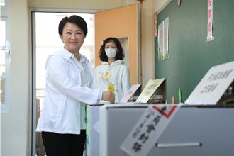 台中選務人員創歷年最多 盧秀燕投票籲民眾珍惜權利