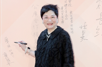 綜藝教母張小燕投完票洩35字心聲 引上千網友按讚：大智慧