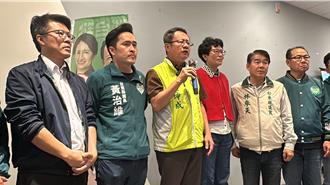 影》賴坤成深深鞠躬認敗選 支持者不捨拭淚