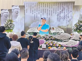 張誌家告別式 隊友穿99號球衣送別