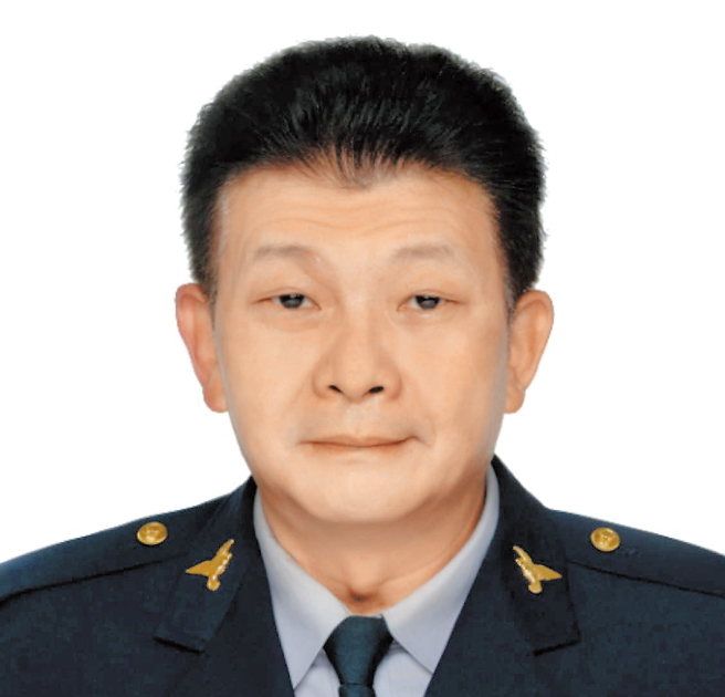 领航员：李文章（臺中市政府警察局局长）「7328」警政新策略，包括治安7扫、交通3E、2快部队及8大关怀，对于重大或指标性暴力犯罪，秉持「有案必破、且快破」；以「专业、科技、纪律、服务、团队」为核心价值，针对臺中市治安、交通现况，运用大数据分析，找出符合民意的警政工作重点，新增为民服务工作，守护臺中市安全宜居和市民的安心感。（图／台中市政府警察局提供）



