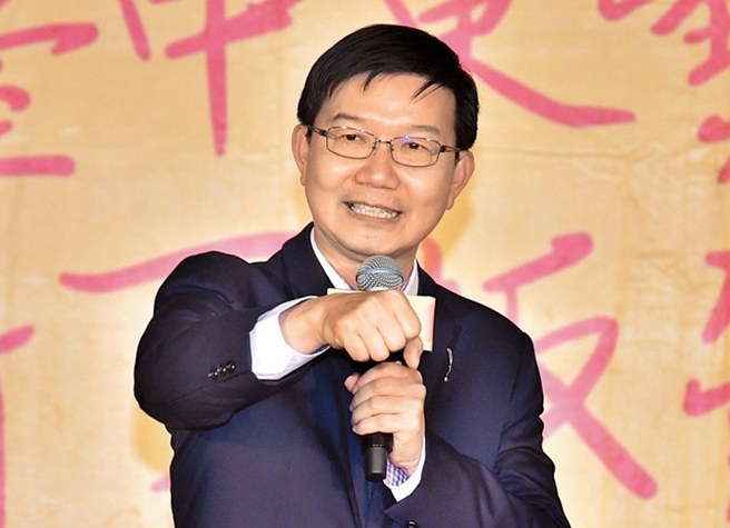 领航员：江俊龙（臺中市客委会主委）文化，是生活累积的总和；新丁粄节，是东势乡亲共同的生活记忆。臺中市政府团队致力打造客家节庆品牌，将新丁粄文化薪火相传，欢迎全国民眾来臺中、来东势，看大粄、看闹热、吃美食，感受臺中客庄浓浓的人情味。（图／臺中市政府客家事务委员会提供）



