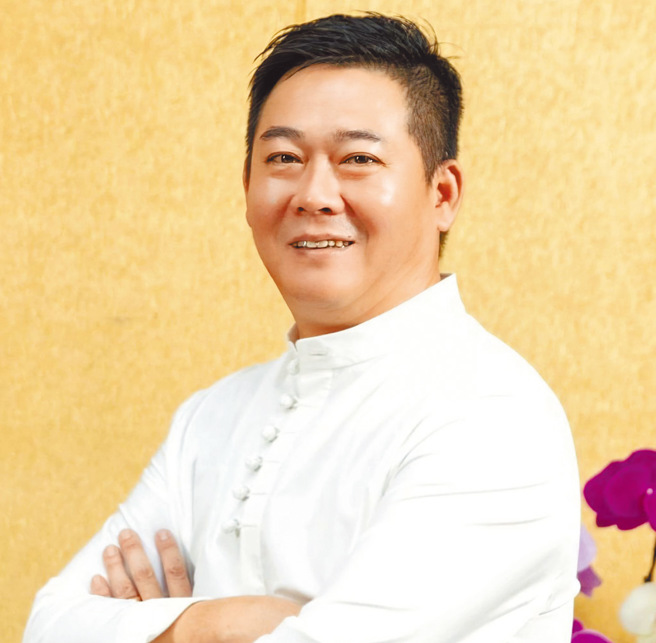 領航員：黃凱（雲林縣議會議長）古坑樟湖十字關露營區呈現一場山野美景的四季變奏，為遠道而來的旅人打造一個獨特而魅力的山野詩場，會讓您立刻愛上雲林。沿著149甲線往更高海拔走，會抵達草嶺石壁森林療癒基地，沐浴在高濃度的負離子和天然芬多精中，與大自然親密接觸，您會感受到來自大自然恩賜的喜悅。（圖／雲林縣政府、雲林縣議會提供）


