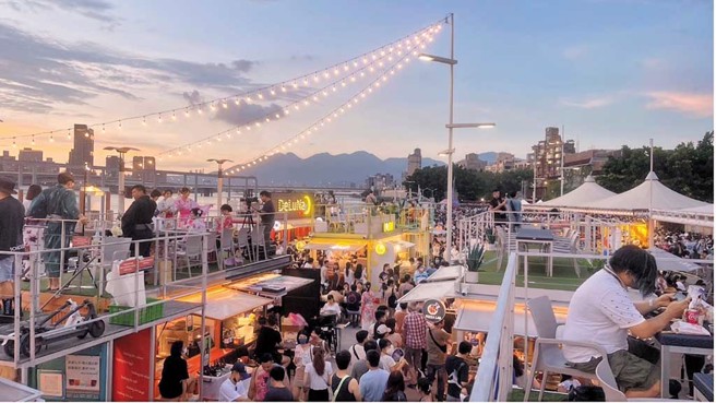 大稻埕码头货柜轻食区。（图／臺北市公共运输处提供）