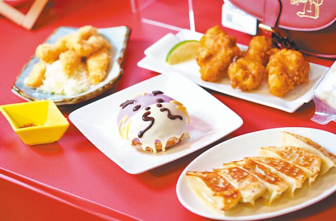 Global Mall限时推新春扣点好礼，初一至初五扣点数66点可换餐饮点心。（Global Mall提供）