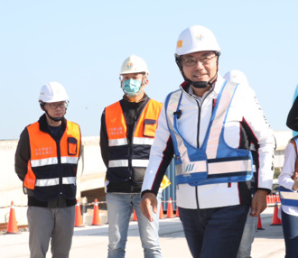 新北市長回來了！ 小內閣動態引關注 法制局長2／1離職