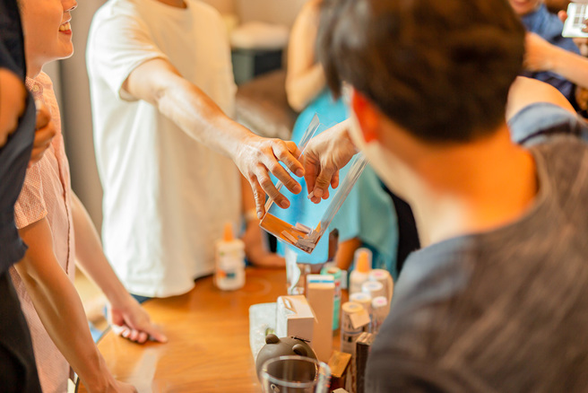 命理师指出，大寒节气中开运的顏色为红、紫色。（示意图／达志影像）