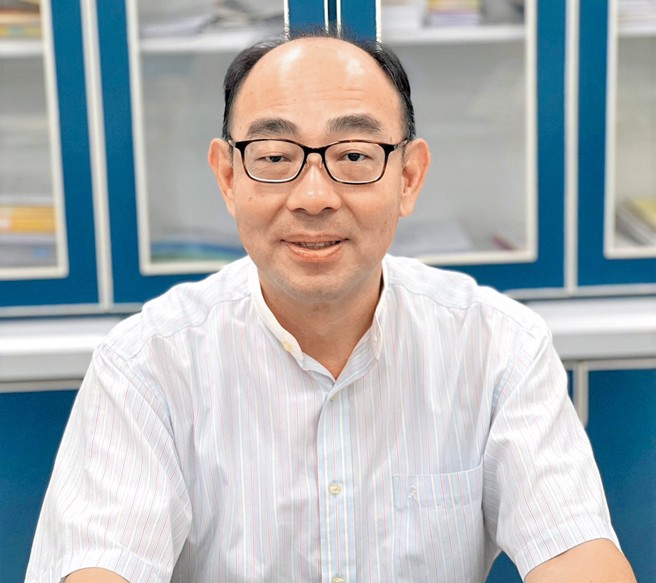 领航员：王瑞麟（高雄市大社区区长）严峻疫情已过，迎来希望之春，在农历（龙）年前诚挚邀请国人在春光明媚时节，远离城市喧嚣来趟观音山轻旅行，释放身心拥抱自然，品尝在地「大社三宝」，亦可参拜大社三大知名庙宇（大社青云宫、保元宫、三奶坛），来趟宗教寺庙体验。（图／林雅惠）


