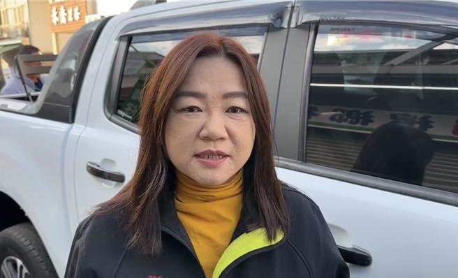 南投二選區立委馬文君5連霸成功，14日車隊掃街謝票前感謝鄉親這次選戰選擇相信她，給她最溫暖的支持，這也將成為他未來4年服務鄉親最大的動力。立委馬文君提供