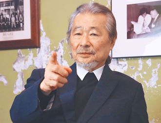 施明德肝癌逝世！專家：多吃4食物降風險 生大蒜也有效