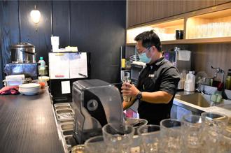 鼓勵投入住宿餐飲業 勞動部補助1年最高15.6萬