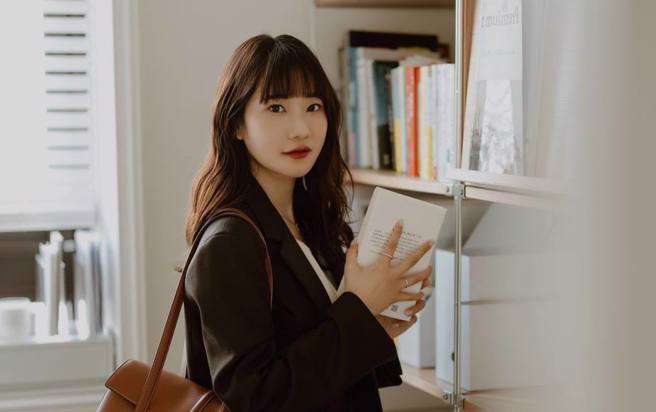 爱莉莎莎指出作票，许多选务人员喊冤。（图／爱莉莎莎 IG）