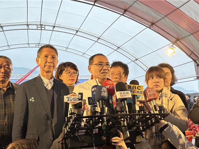 面对党内逼宫朱立伦及改革的声音，新北市长侯友宜再次强调，败选责任是他自己一个人。（吕健豪摄）