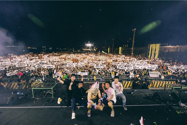 拍謝少年將於「第15屆大港開唱」演出。（出日音樂提供）