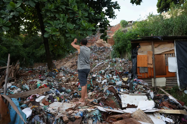 里约郊区发生多起山崩，主要伤亡也是在山区。(图/美联社)