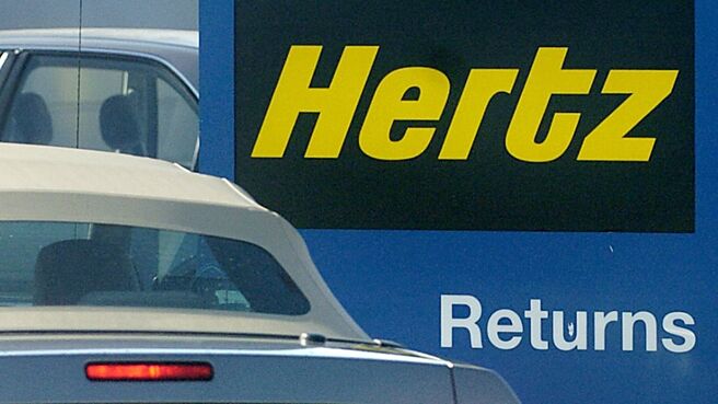 赫兹因电动车碰撞维修、折旧成本较高，决定缩编车队。图／美联社