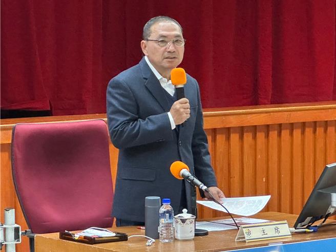 新北市长侯友宜「回归」市长身分第三天，16日上午主持新北市警察局「警政工作会报」。（高钧麟摄）