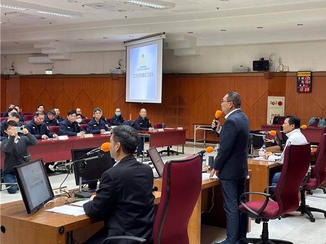 侯友宜肯定警察局于选举期间积极执行各项强化治安、维安作为。（高钧麟摄）