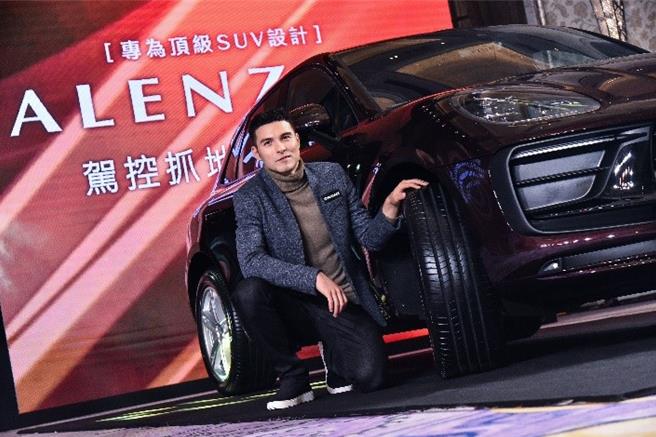 凤小岳自认是优良驾驶，开车上山下海难不倒他。（日本普利司通提供）