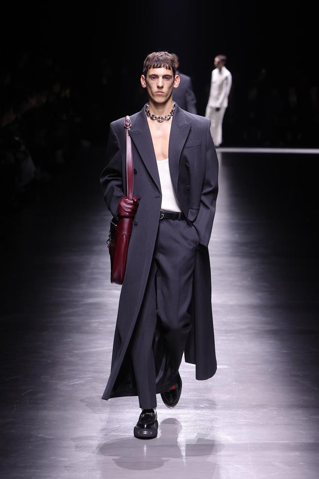 GUCCI 2024秋冬男装系列大秀名称沿用上记得「Ancora」，在秀场设计也与9月女装秀相似。（GUCCI提供）