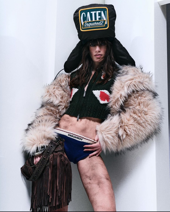 雙胞胎Dean和Dan兄弟檔創立的時裝品牌DSQUARED2發布2024秋冬系列大秀。(摘自品牌IG)