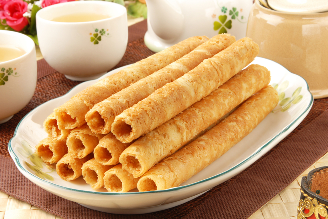 网友介绍外国友人台湾伴手礼，一查才发现蛋卷不是台湾人发明的。（示意图／shutterstock）