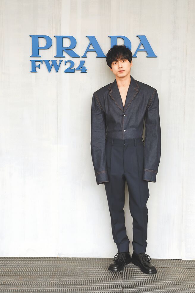 坂口健太郎出席Prada 2024秋冬大秀現場。（Prada提供）