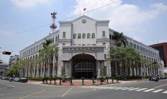 风流警劈腿4女拍性爱照 考回「老本行」1理由仍遭汰除