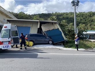 休旅车衝撞槟榔摊 铁皮屋歪腰45度