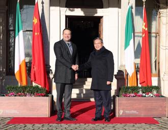 李強與愛爾蘭總理會談：中方將給予愛爾蘭單方面免簽待遇
