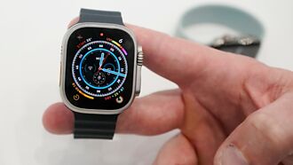 涉專利侵權、提改版設計 蘋果智慧表 刪血氧偵測
