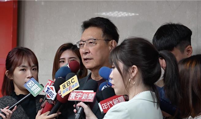 前中广董事长赵少康17日受访。（赵少康办公室提供／陈薏云台北传真）