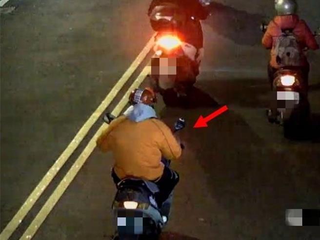 男子服饰店偷走7万，还用赃款买新衣变装逃跑。（警方提供／吕筱蝉桃园传真）