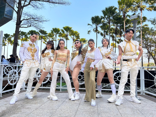 開箱台中寶藏舞團「惡魔時代」，瘋迷KPOP圈。( AKUMA GENERATION 提供)