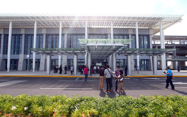 網友認為，苗栗高鐵站附近雖然目前較荒涼，但竹南地區房價已漲上去，若兩區域相比，高鐵站附近未來漲幅應較高，適合投資。（資料照／陳信翰攝）