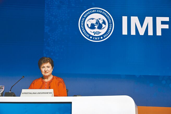 IMF总裁乔治艾娃表示，大陆正面临短期和长期挑战，归根究柢需要结构性改革。图为IMF总裁乔治艾娃。（新华社）