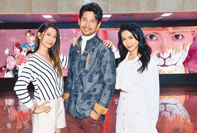 林韋君（左起）、楊子儀、許鈞鈞16日合體宣傳新戲《少女八家將》。（華視提供）
