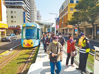 高雄輕軌成圓運量提升 愛河之心躍居冠軍車站
