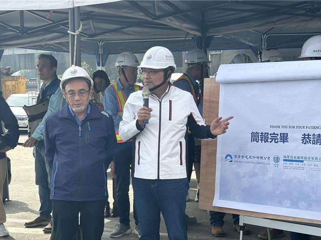 侯友宜表示，「二重疏洪道左岸加高工程」对防洪工程很重要，也是大台北都会区防洪的最后一哩路，盼藉由此工程带动五股新风貌。（刘玮晴摄）