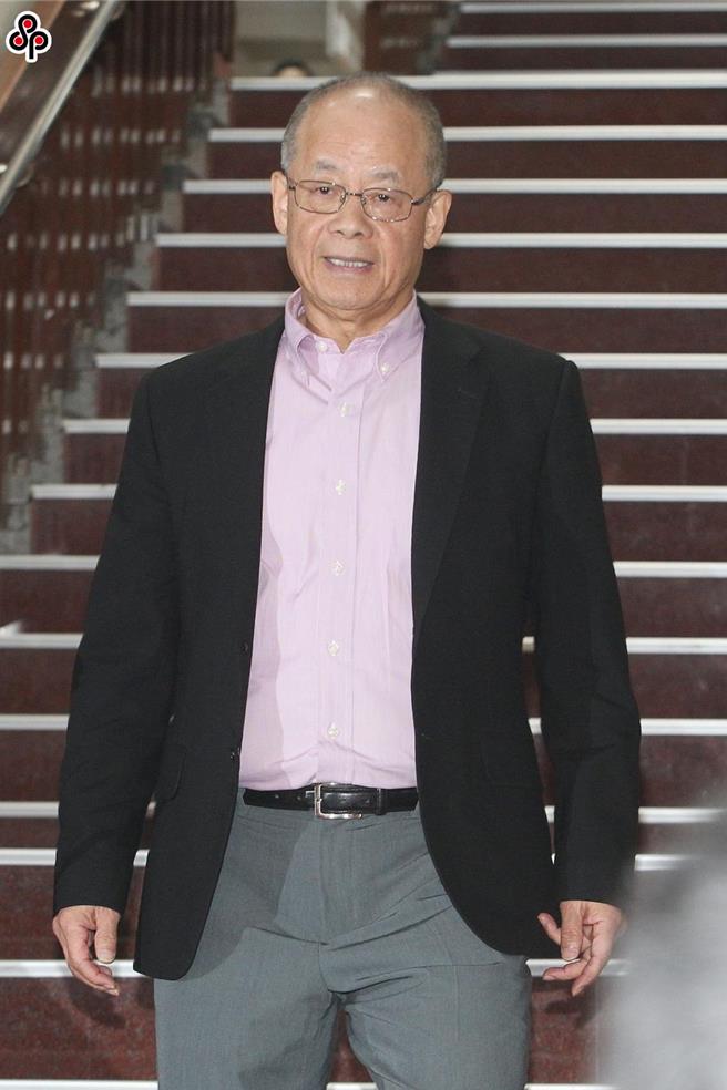 本名陈时奋（见图）的旅美教授「翁达瑞」提起自诉，控告黄光芹涉犯公然侮辱罪，但法官判黄女无罪。（本报资料照／杜宜谙摄）