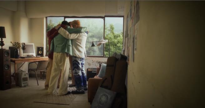 U：NUS新歌〈The Guide〉向歌迷告白「UNi們就是我們的嚮導」。（滾石唱片提供）